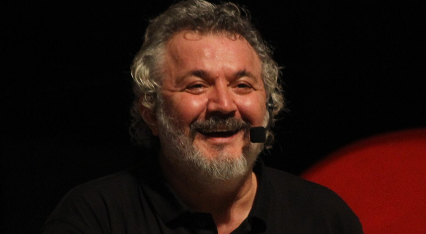 Müfit Can Saçıntı ile Söyleşi 