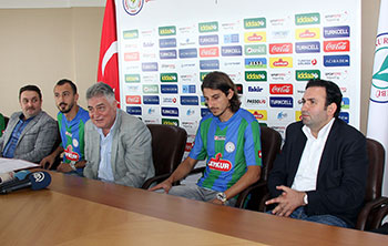 Rizespor`da İmza Şov
