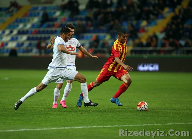 Kayserispor-Rizespor maçı fotoğrafları