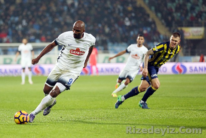 Rizespor - Fenerbahçe Maçı Fotoğrafları