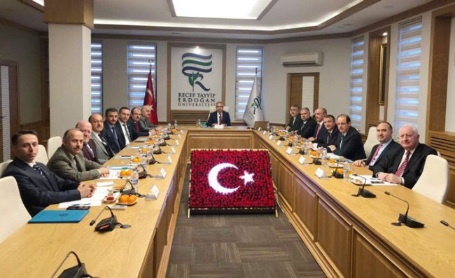 RTEÜ'de ÜNİ-DOKAP Toplantısı Yapıldı