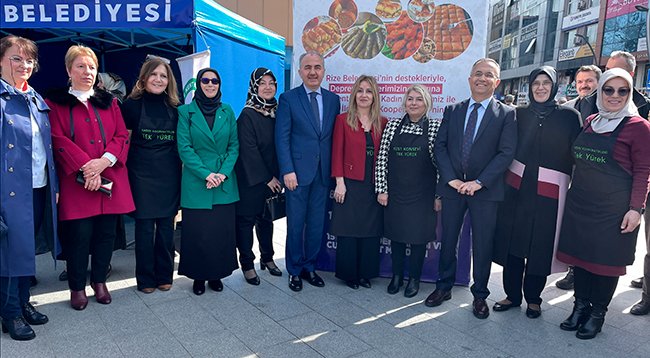 Rize'de kadın kooperatifleri ve kadın konseyi depremzedeler için kermes düzenledi