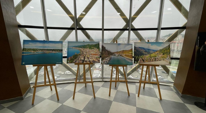 Çay bardağında Rize fotoğrafları sergisi sergileniyor