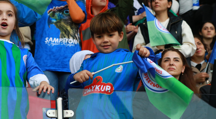 Çaykur Rizespor ve Altınordu maçından kareler