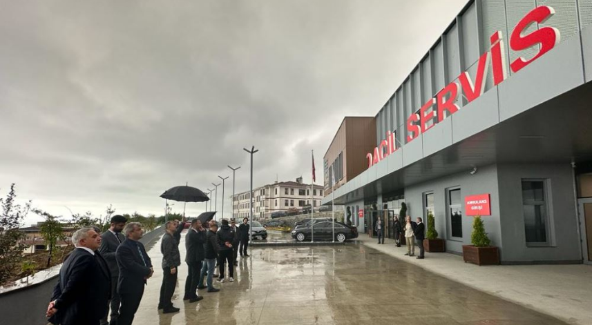 Bakan Yardımcısı Birinci'den Yeni Acil Servise Ziyaret	