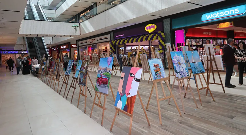 Rize'de TRSM hastalarının hazırladığı resim ve el sanatları sergisi açıldı