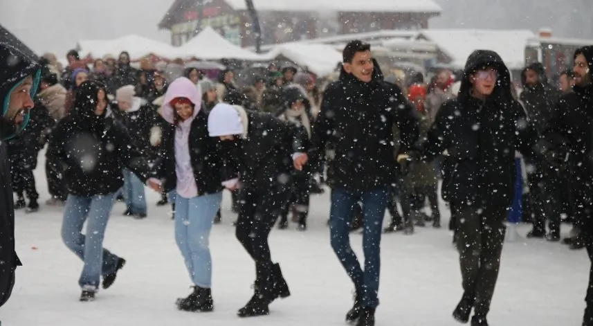 16. Ayder Kardan Adam Festivali'nden renkli görüntüler