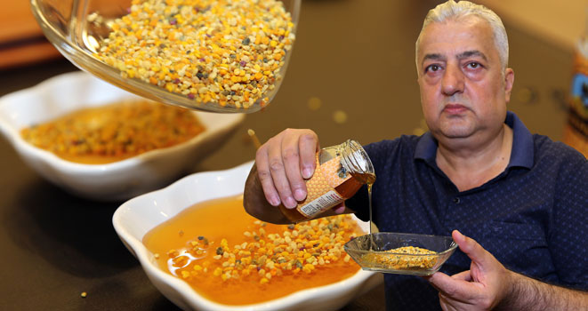 EYLÜL 01.09.2018 Rizenin İkizdere ilçesine bağlı Anzer Yaylası`nda üretilen dünyaca ünlü Anzer balında bu sezon üretim düştü. Anzer Balı Kooperatifi Başkanı Osman Civelek, geçen yıldan kalan siparişlerin olduğunu belirterek, Bu sezon bal üretiminin düşmesi ile arzı karşılayamayacağız dedi.