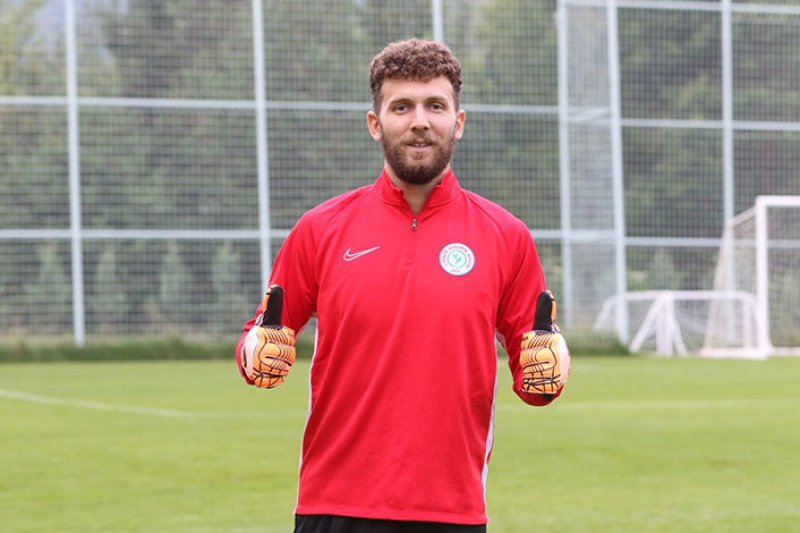 TARIK ÇETİN - Önceki Takımı: Fenerbahçe - Mevkisi: Kaleci - Yaşı: 22 - Uyruğu: Türkiye - Sözleşme Bitiş Tarihi: 31/05/2024