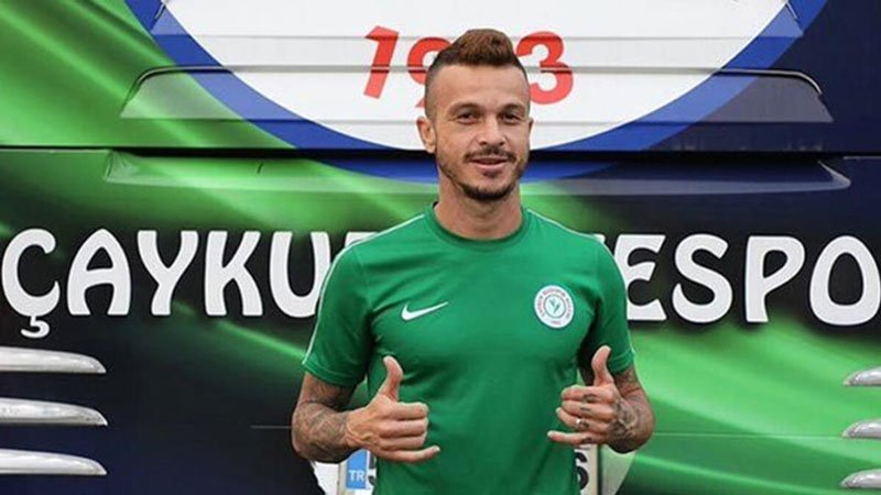 FERNANDO BOLDRIN - Önceki Takımı: İstikbal Mobilya Kayserispor - Mevkisi: Orta Saha - Yaşı: 30 - Uyruğu: Brezilya - Sözleşme Bitiş Tarihi: 31/05/2022