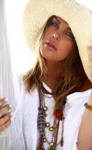 Seren Serengil'in köpekler ile ilgili birçok kişiye tuhaf gelecek takıntıları var.