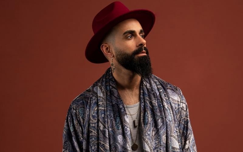 GÖKHAN TÜRKMEN - Son yıllarda yaptığı çalışmalarla adından sıkça söz ettiren Gökhan Türkmen İstanbul'da dünyaya geldi. Türkmen, baba tarafından aslen Rizelidir.