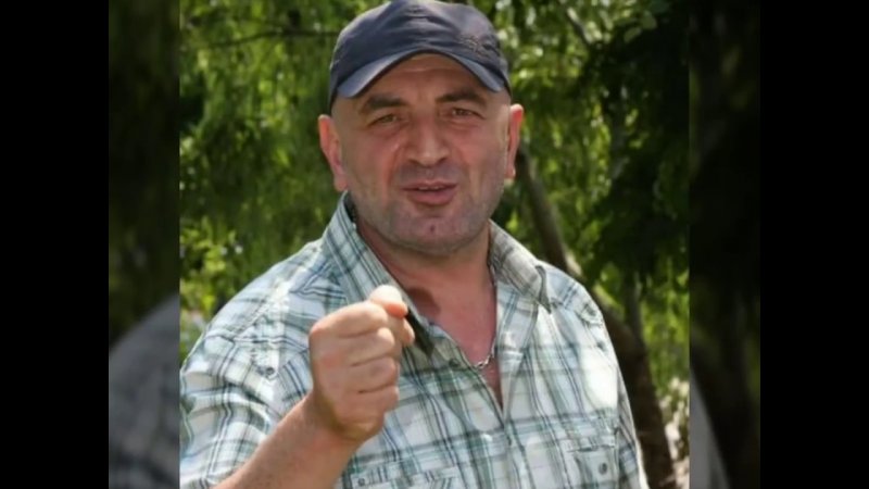 AYHAN ALPTEKİN - Karadeniz müziğinin önemli isimlerinden Ayhan Alptekin Rize'nin Ardeşen ilçesindendir.