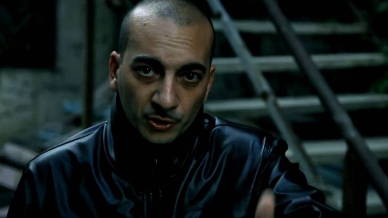 DR FUCHS - Almanya'da dünyaya gelen rap müziğin önemli isimlerinden Tarık Gamert veya bilinen adıyla Dr Fuchs aslen Rizelidir.