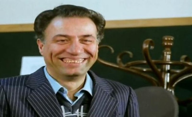 YUSUF SAPLAK / GÜLEN ADAM