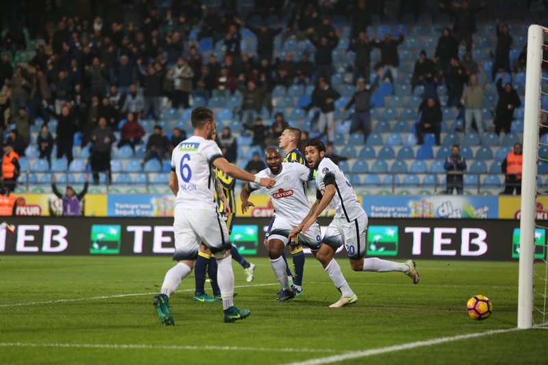 Ligde Fenerbahçe ağlarını 36 kez havalandıran Çaykur Rizespor kalesinde ise 70 gole engel olamadı.