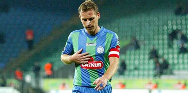 10 - FLORIN CERNAT (12 Gol)