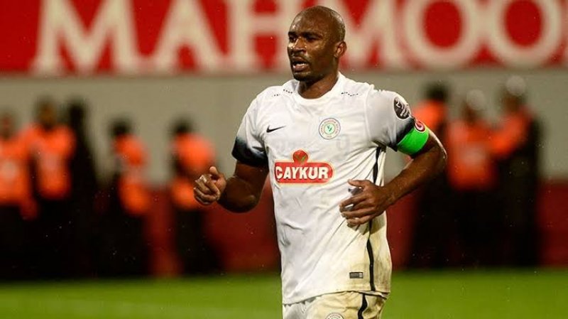 1 - LEONARD KWEUKE (62 Gol)