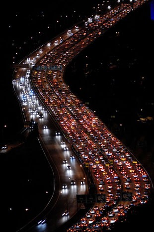 Otomobil sayısı insan sayısından 3 kat daha hızlı artıyor.