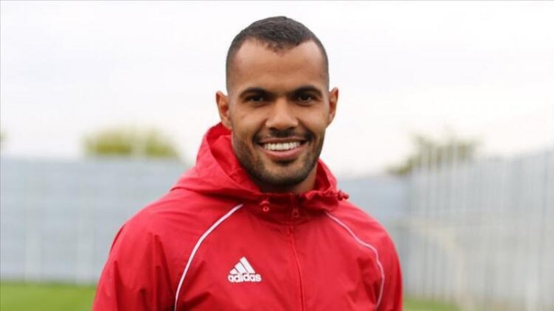 FERNANDO ANDRADE - Mevki: Orta Saha I Yaş: 27 I Uyruğu: Brezilya I Önceki Takımı: FC Porto I Sözleşme: Kiralık (1 Yıl)