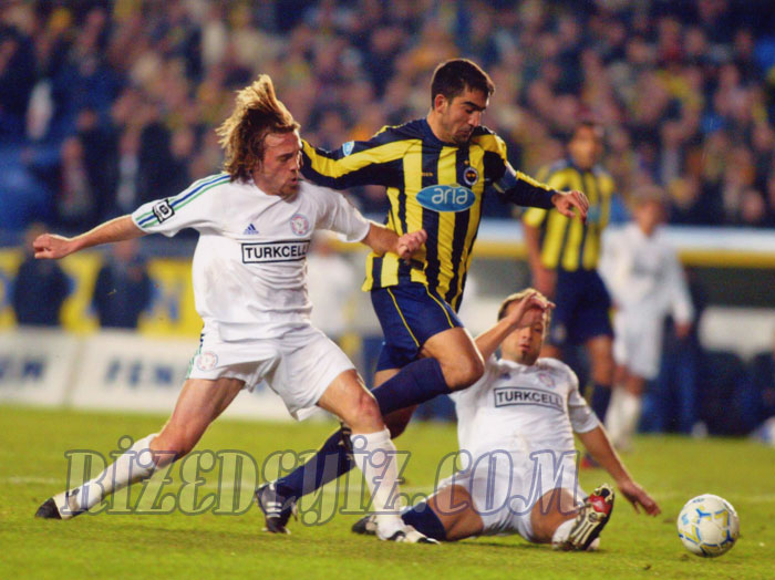 Fenerbahçe - Rizespor maçında Ümit Ozat ile Şener Aşkaroğlu Mücadelesi