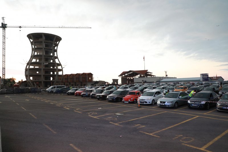 Rizeliler Arabada 'Cep Herkülü: Naim Süleymanoğlu' Filmini İzledi