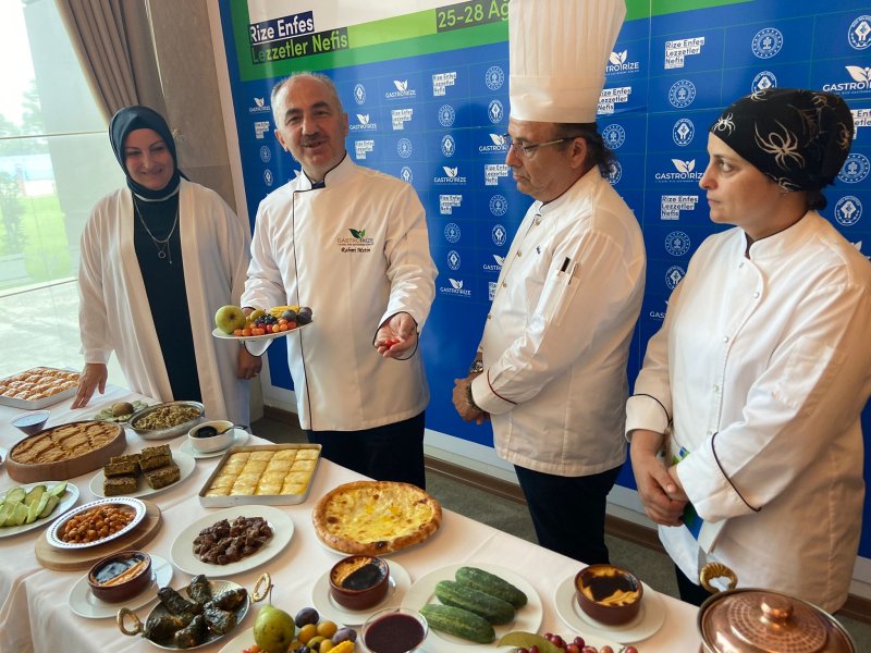 3 EYLÜL - Rize'nin doğası, kültürü ve yöresel lezzetlerinin tanıtıldığı ‘GastroRize Günleri’nin ikincisi düzenlendi.