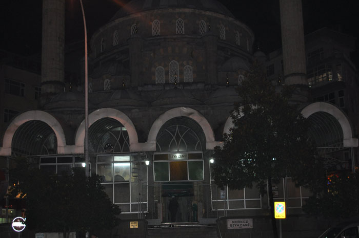 Rize Seyh Camii´nden bir akşam fotoğrafı
