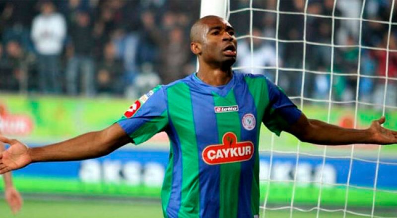 Leonard Kweuke - Forvet (120 Maç, 58 Gol, 14 Asist)