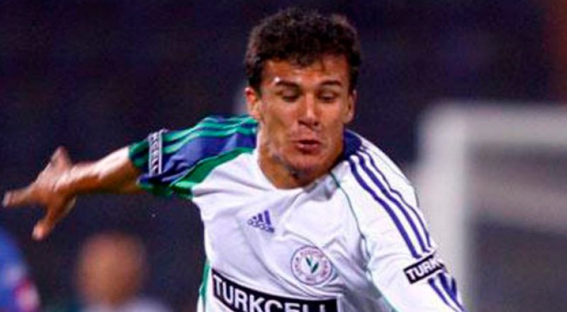 Gustavo Victoria - Savunma (101 Maç, 3 Gol, 3 Asist)