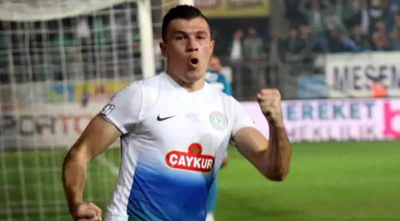 Braian Samudio - Forvet (139 Maç, 39 Gol)