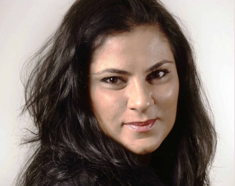 ASLI ALTAYLAR - Akasya Durağı dizisinde canlandırdığı Gülbin karakteri ile tanınan oyuncu aslen Rizelidir.