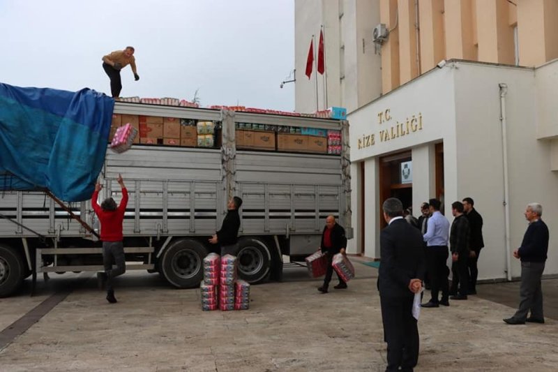 Rize Valiliği''nin yardımları devam ediyor