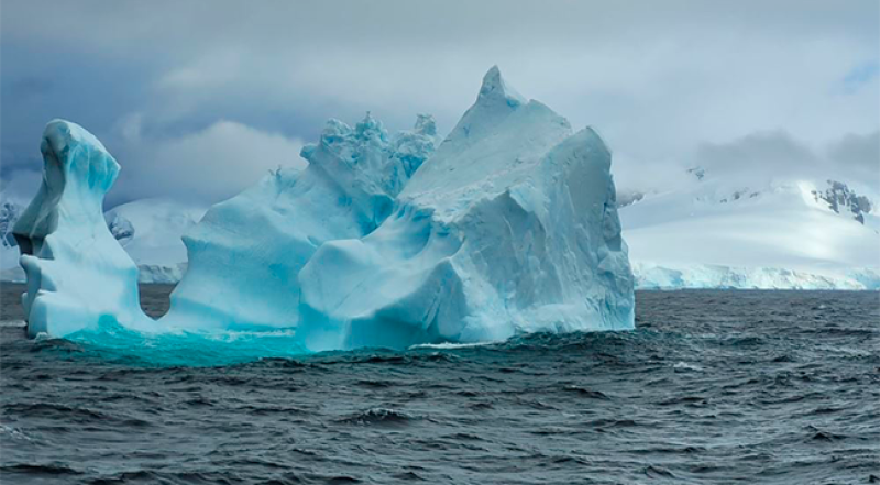 Antarktika'daki bilim insanları yurda döndü