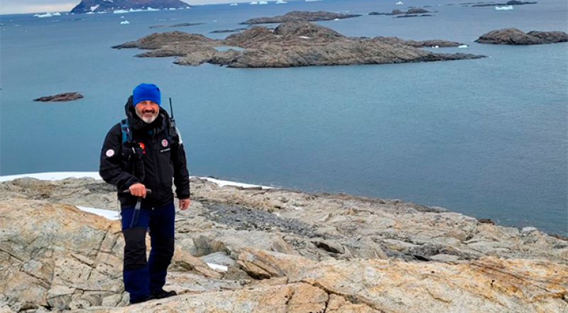 Antarktika'daki bilim insanları yurda döndü