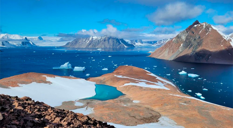 Antarktika'daki bilim insanları yurda döndü