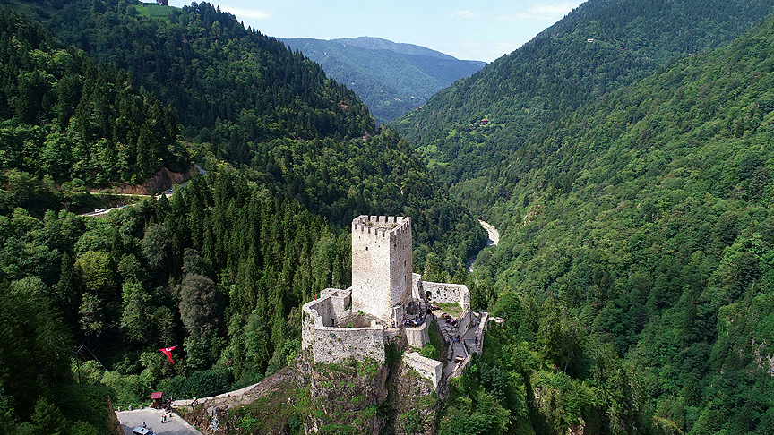 Rize turizminin gözdesi Zilkale