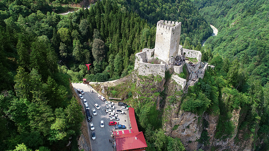 Rize turizminin gözdesi Zilkale