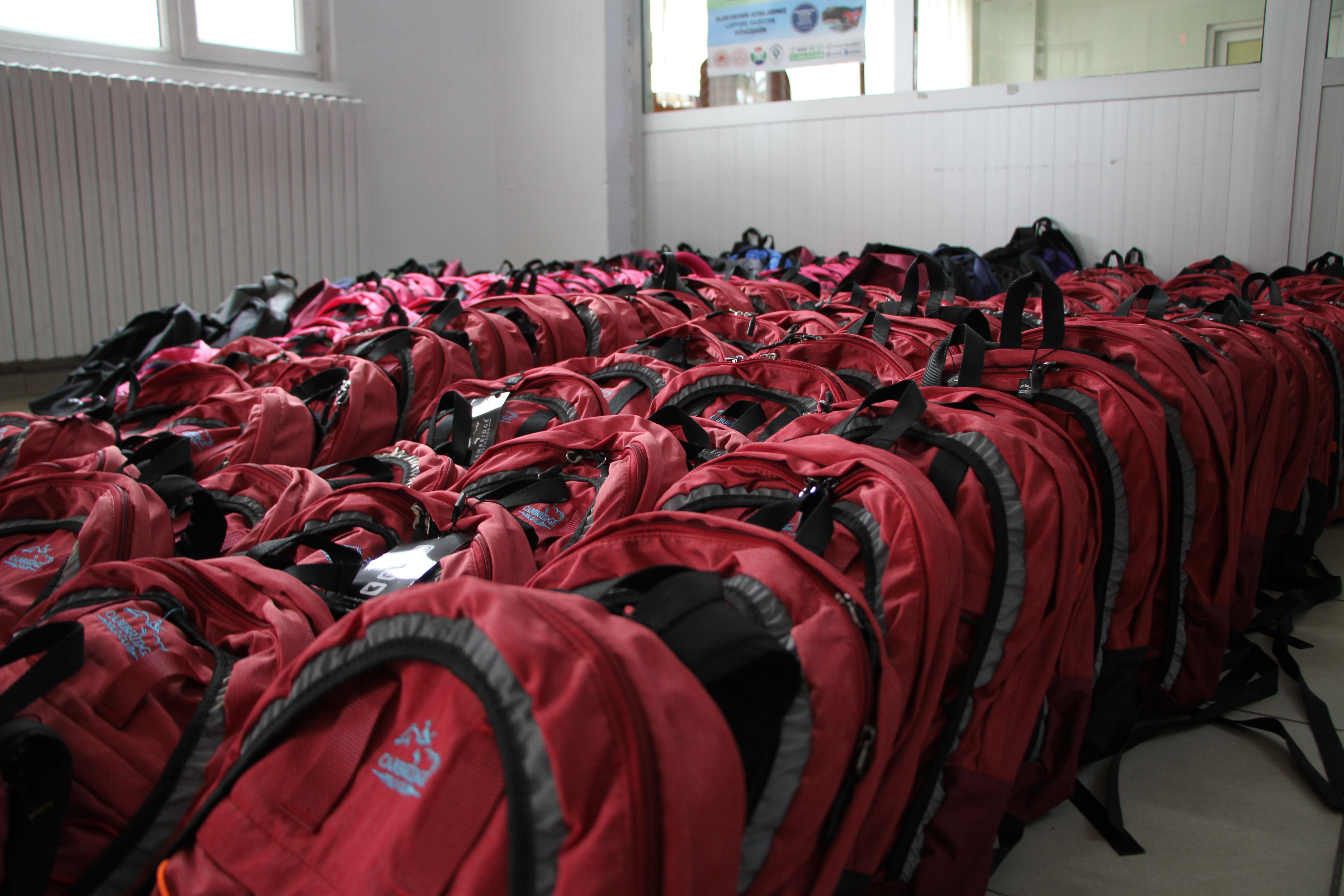 Rizeli öğrencilerden deprem bölgesine yardım