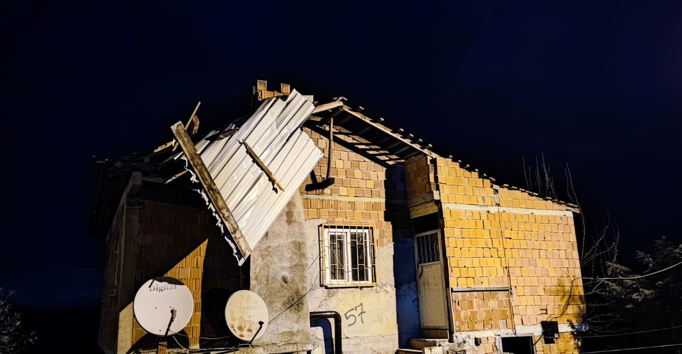 Rize'de şiddetli fırtına etkili oldu 