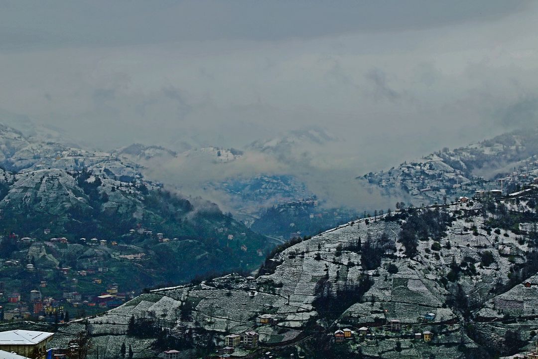 Rize'den ilkbahar karı manzaraları