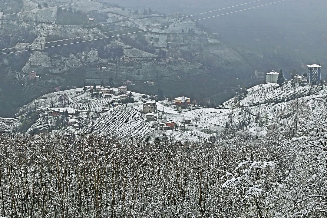 Rize'den ilkbahar karı manzaraları