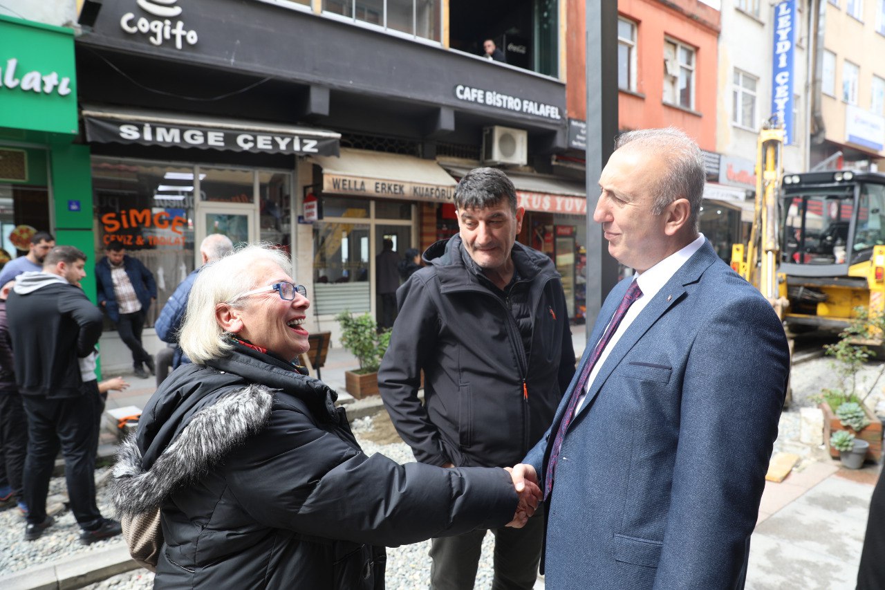 Gültekin esnafları ziyaret etti, talepleri tek tek not etti