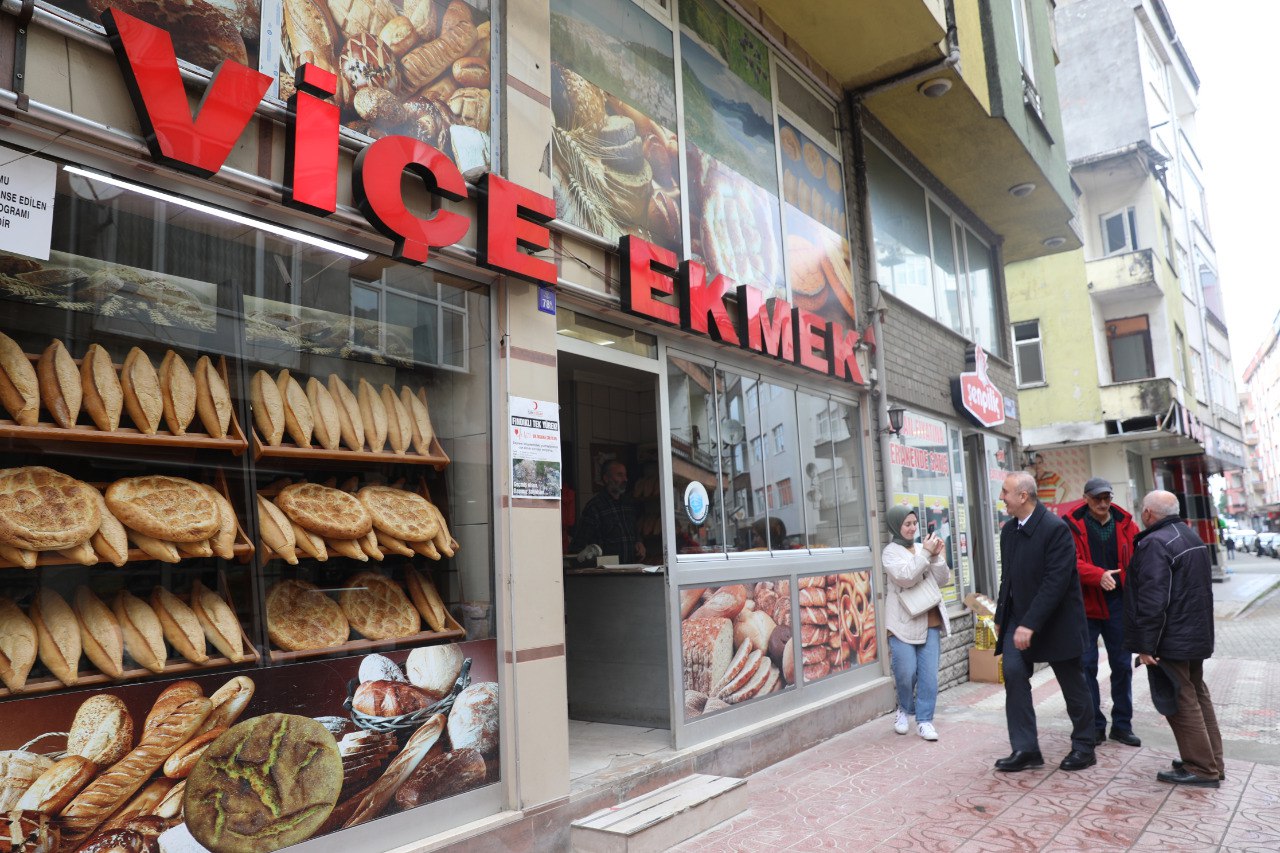 Gültekin esnafları ziyaret etti, talepleri tek tek not etti