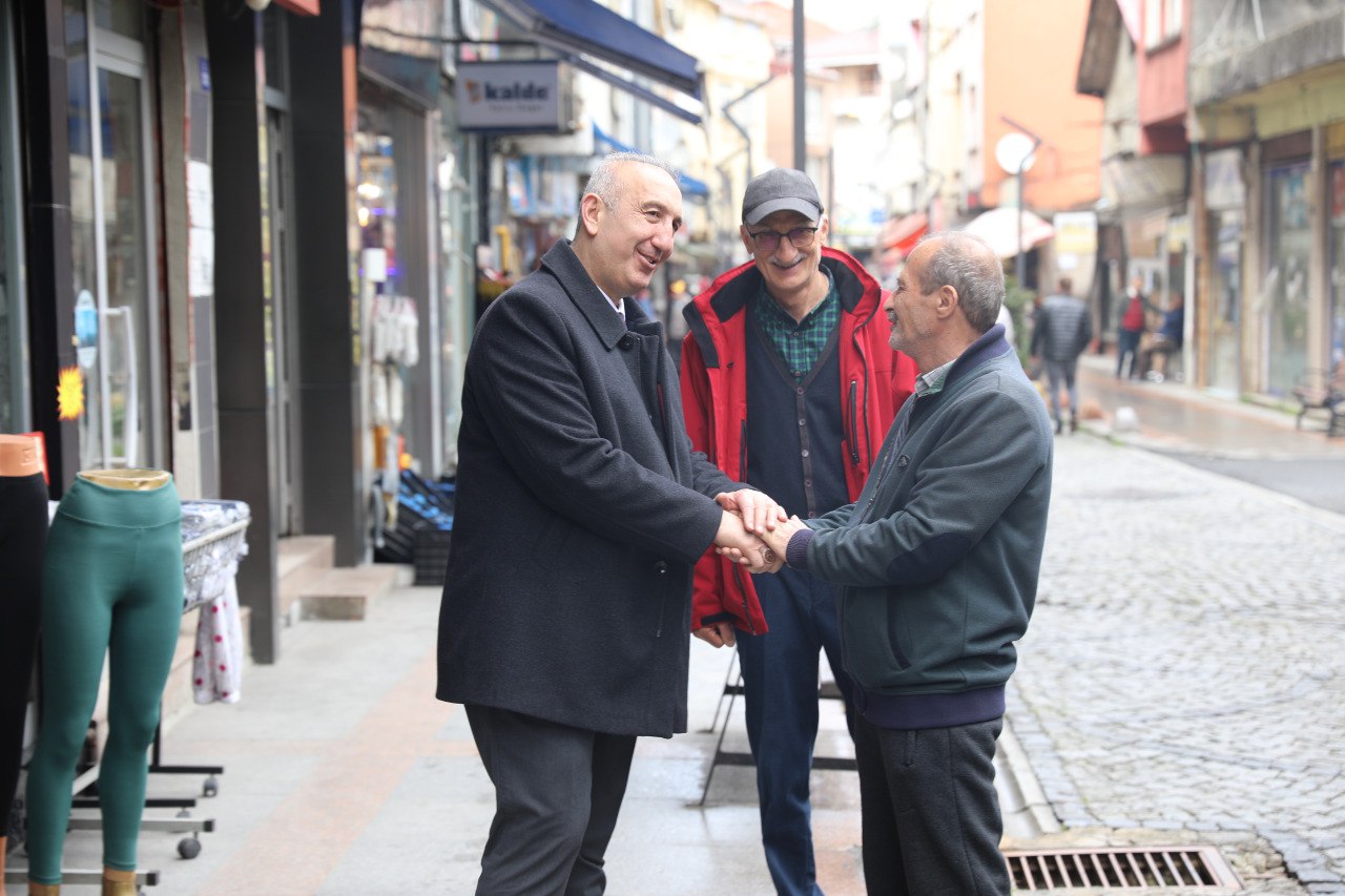 Gültekin esnafları ziyaret etti, talepleri tek tek not etti