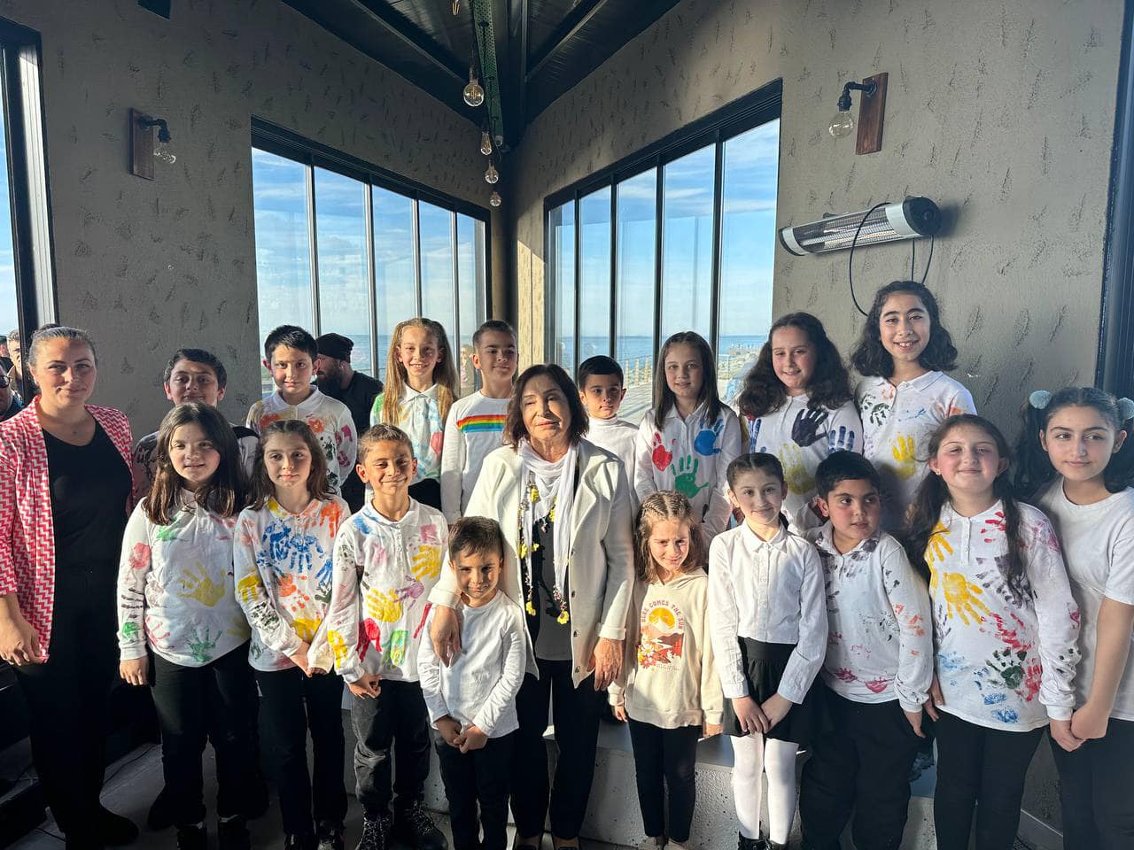 Selvi Kılıçdaroğlu, Fındıklı'da çocuklarla bir araya geldi