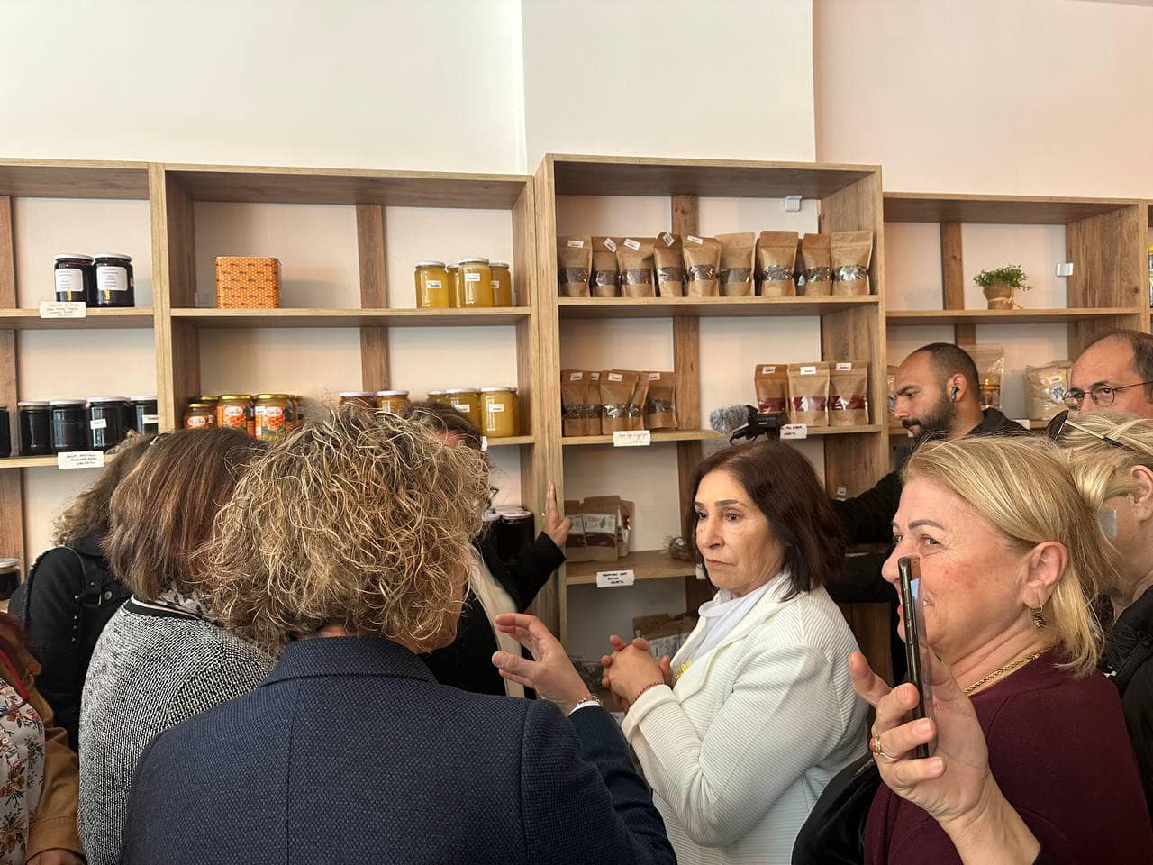 Selvi Kılıçdaroğlu, Fındıklı'da çocuklarla bir araya geldi