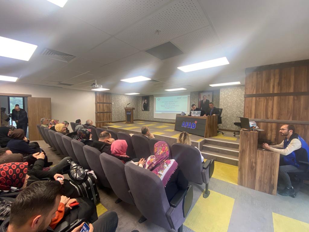 Depremzedelerin yeni konutları Rize'de kura ile belirlendi