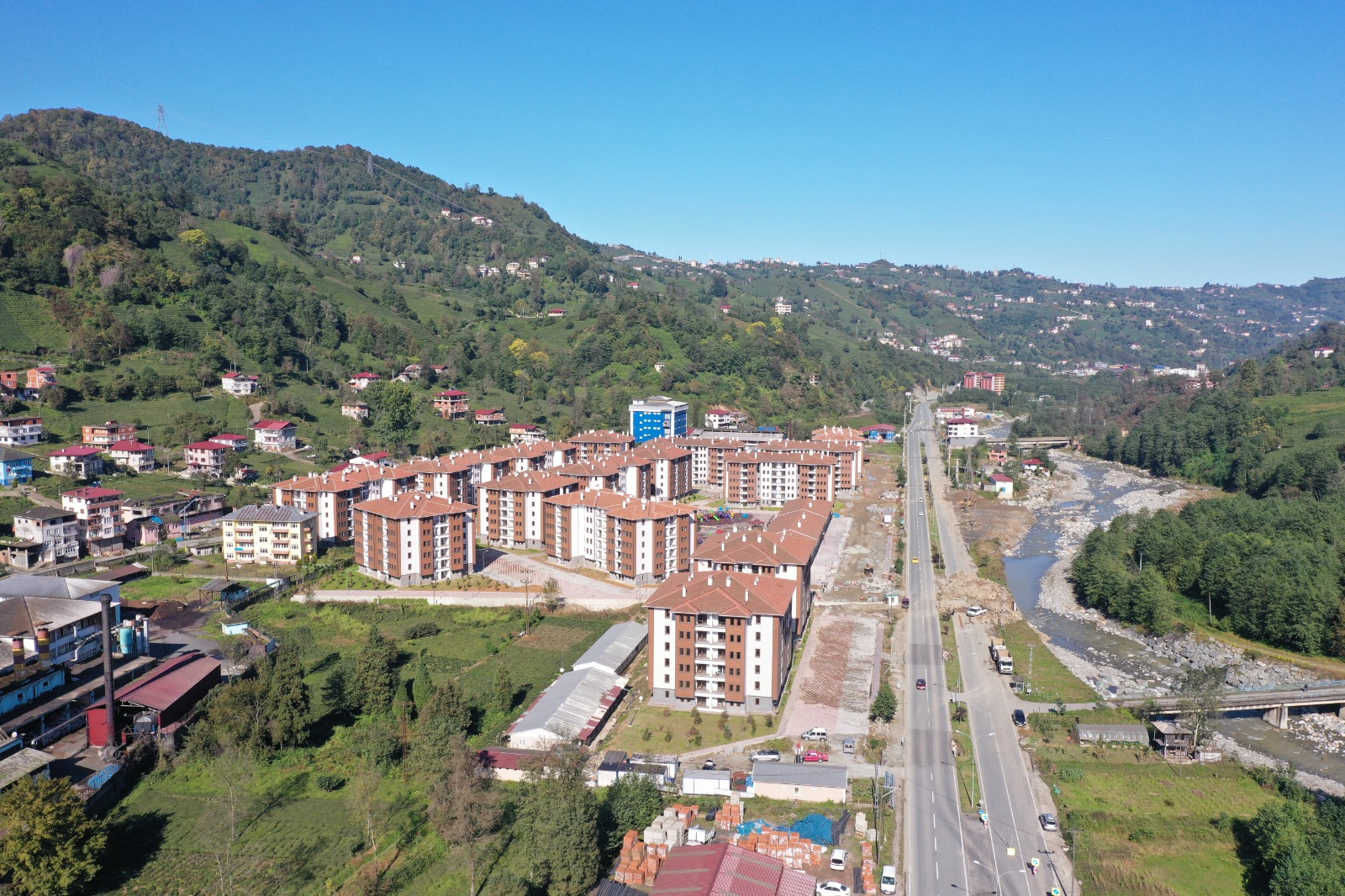 Depremzedelerin yeni konutları Rize'de kura ile belirlendi