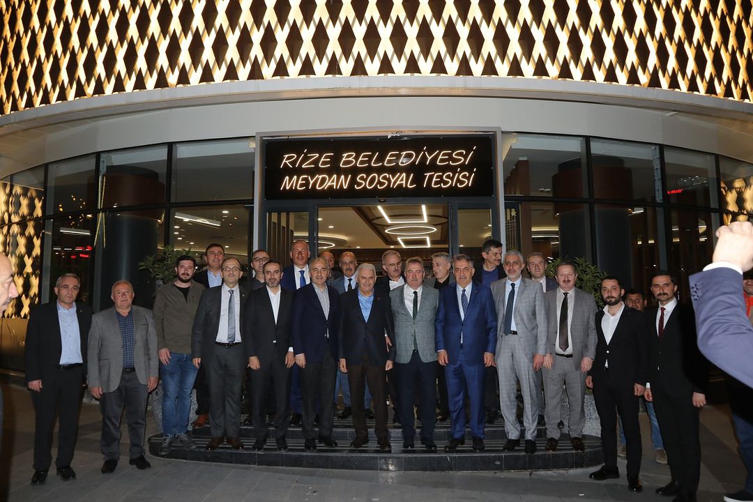 Son Başbakan Binali Yıldırım Rizelilerle buluştu